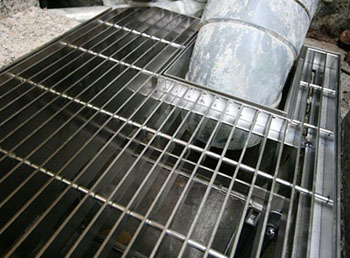 1461633345434147.jpg 不锈钢格栅板2.jpg