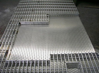 1468376138702924.jpg 复合钢格板1.jpg