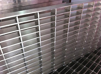 1477885947986890.jpg 热镀锌钢格板4.jpg