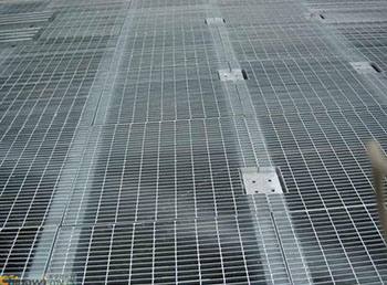 1481768574392449.jpg 平台钢格栅7.jpg