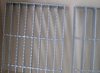 1484536287109386.jpg 防滑格栅板4.jpg