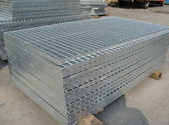 1486958197772420.jpg 平台热浸锌钢格栅3.jpg