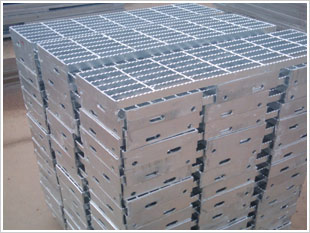 1489812839478685.jpg 楼梯踏步板6.jpg