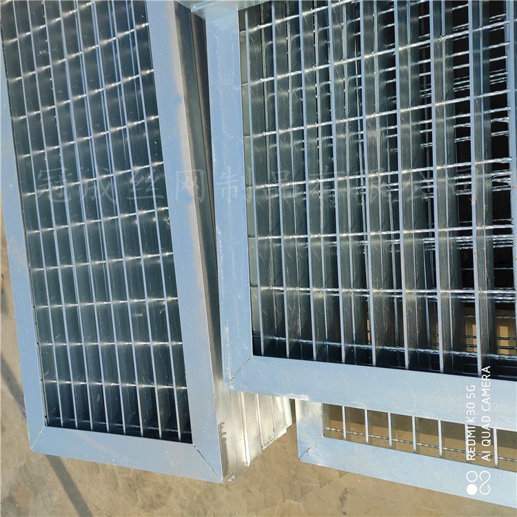 承重钢格栅井盖