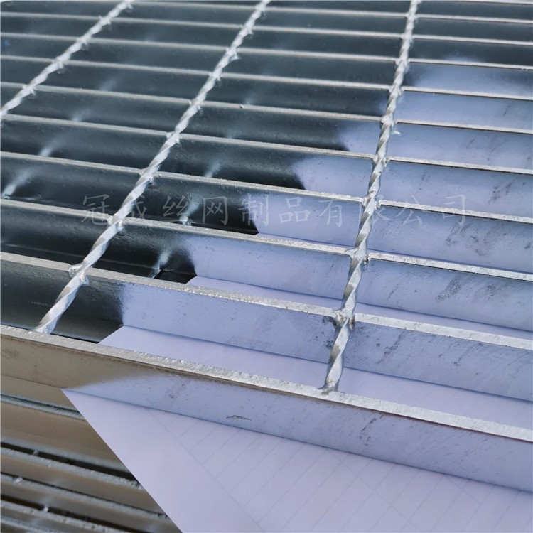 热浸锌网格板