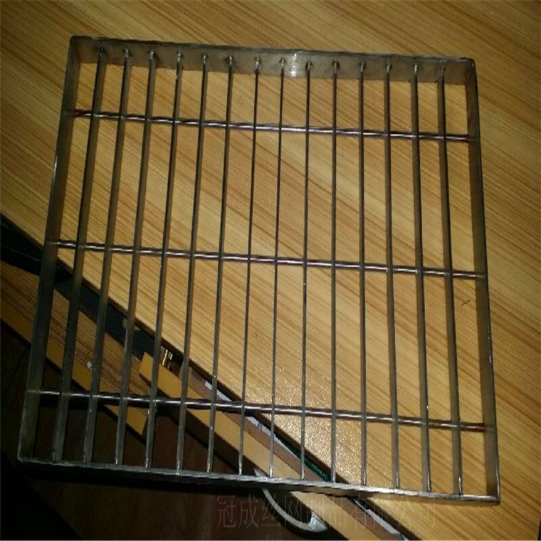 304不锈钢网格板